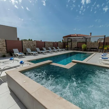 Pinna - Pinna Apartman