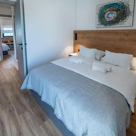 Pinna - Pinna * Pola