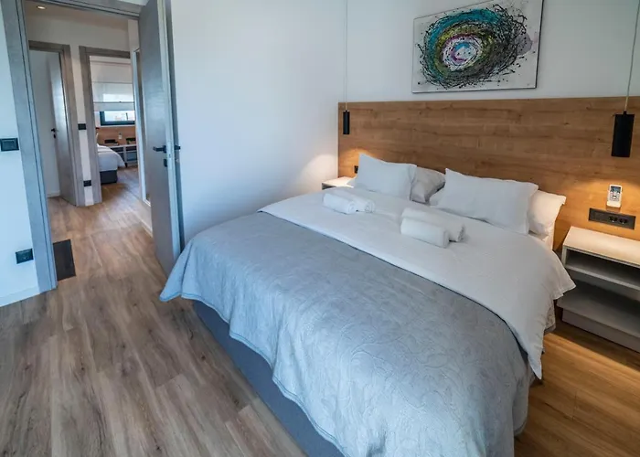 Pinna - Pinna * Pola