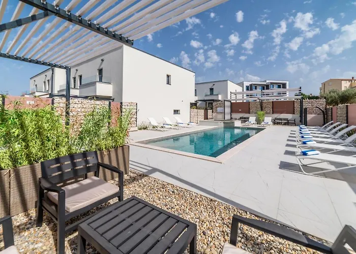 Daire Pinna - Pinna Pula